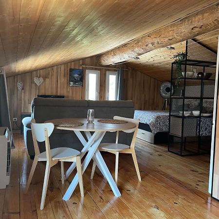 Sublime Studio De Caractere ,50 M2 Climatise . Montlaur-en-Diois Екстер'єр фото